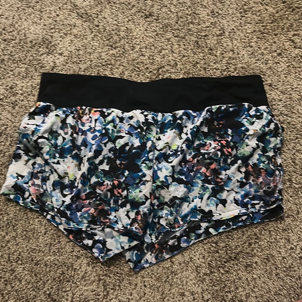 GAP fit colorful athletic shorts